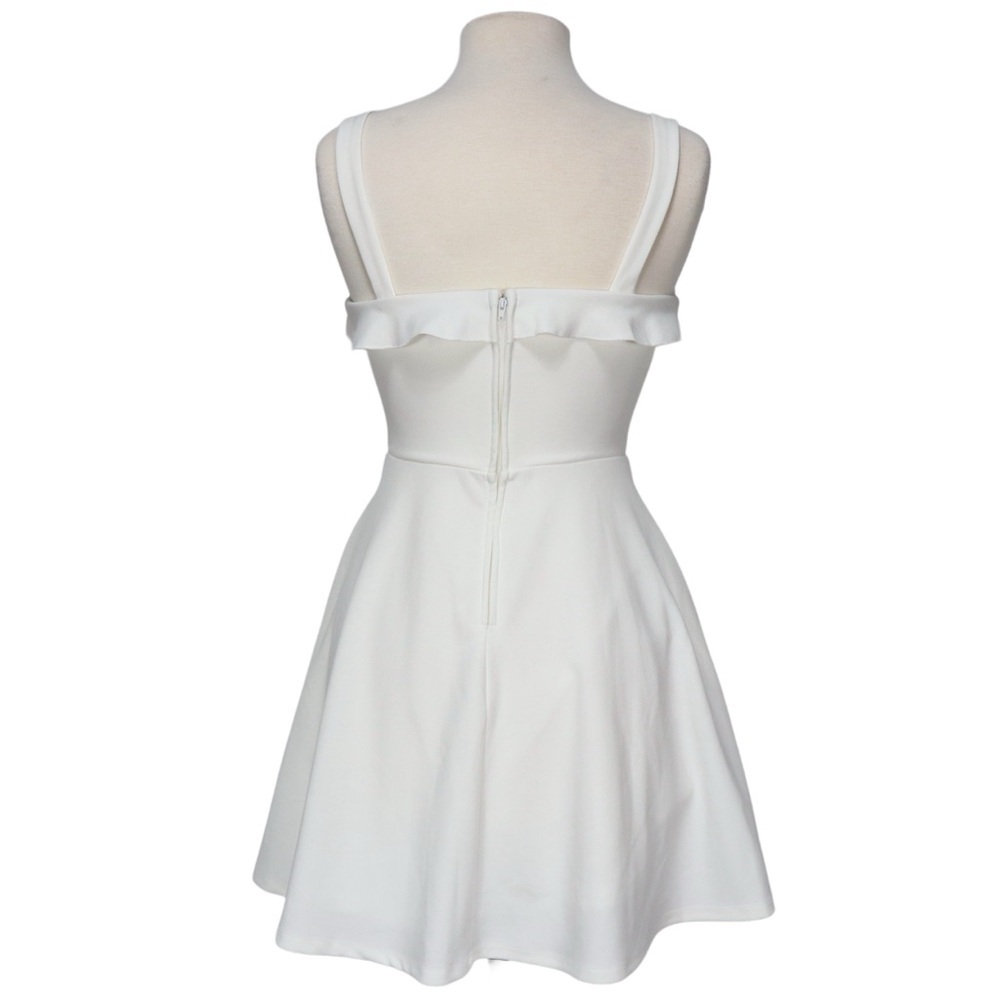 City Studio Dress Size 5 Ruffled Fit & Flare Ivory Sleeveless Sweet Heart - Picture 3 of 14